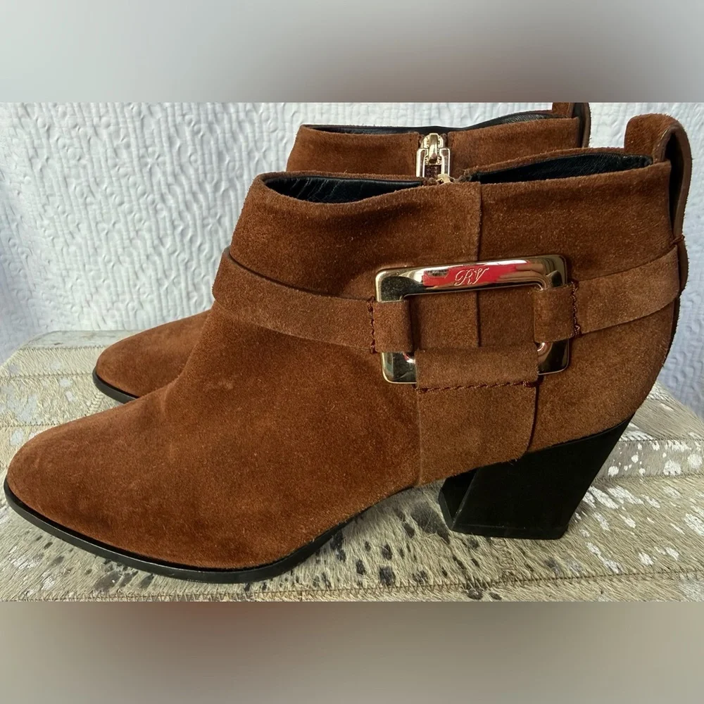 Roger Vivier Très Vivier Suede Buckle Ankle Boots Brown EU 39 US 8.5-9